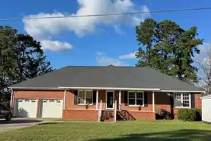 1449 Waters Edge Dr, Summerton, SC 29148 - Photo 1