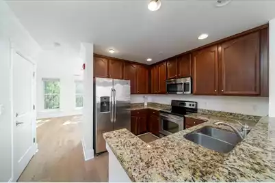 732 Shelmore Boulevard S #38, Mount Pleasant, SC 29464 - Photo 3