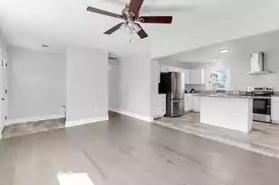 7719 Peppercorn Ln, North Charleston, SC 29420 - Photo 9