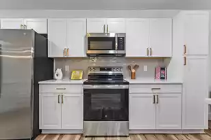 403 Bryan St, Summerville, SC 29483 - Photo 7