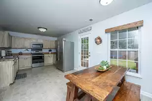 238 Avonshire Dr, Summerville, SC 29483 - Photo 17