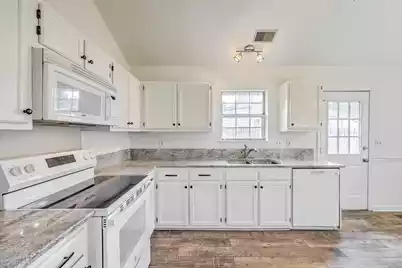 8625 Bentwood Drive, North Charleston, SC 29406 - Photo 15