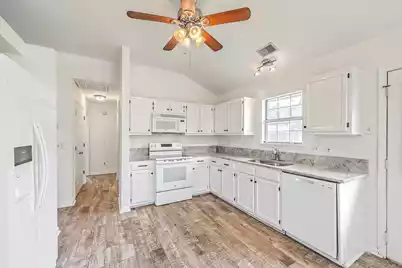 8625 Bentwood Drive, North Charleston, SC 29406 - Photo 13