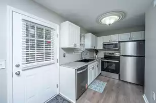 415 Parkdale Dr, Charleston, SC 29414 - Photo 9