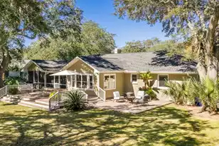 933 Shem Dr S, Mount Pleasant, SC 29464 - Photo 3