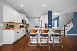 317 Whispering Breeze Ln, Summerville, SC 29486 - Photo 7