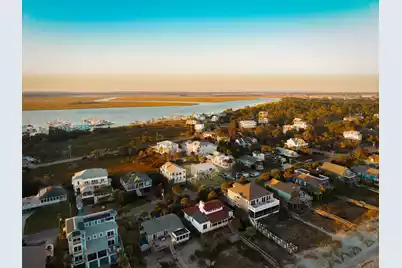 912 Ashley Avenue W, Folly Beach, SC 29439 - Photo 97
