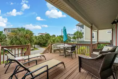 912 Ashley Avenue W, Folly Beach, SC 29439 - Photo 17