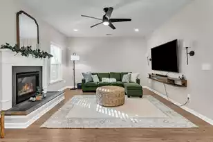 136 Longdale Dr, Summerville, SC 29483 - Photo 3