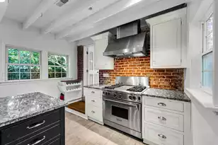 706 Sterling Dr, Charleston, SC 29412 - Photo 9