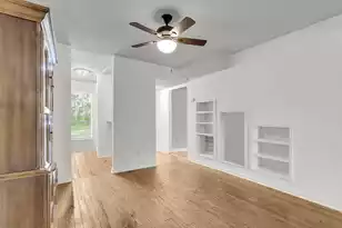 221 Heritage Cir, Mount Pleasant, SC 29464 - Photo 9