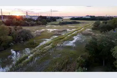 2311 Peonie Avenue, Charleston, SC 29405 - Photo 5