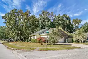 401 Terrier Rd, Goose Creek, SC 29445 - Photo 3