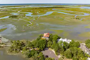 24 Seagrass Ln, Isle Of Palms, SC 29451 - Photo 73