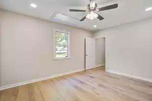 5031 Foxwood Dr, North Charleston, SC 29418 - Photo 17