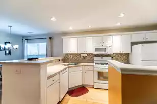 1500 Yellow Hawthorn Cir, Summerville, SC 29483 - Photo 7