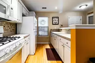 1500 Yellow Hawthorn Cir, Summerville, SC 29483 - Photo 9