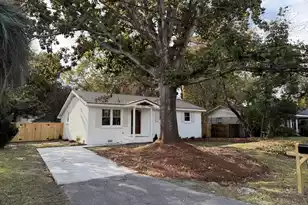 905 Randall Dr, Mount Pleasant, SC 29464 - Photo 3