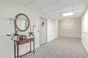 14 Lockwood Dr, Charleston, SC 29401 - Photo 41