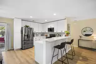 102 Sugarplum Dr, Summerville, SC 29485 - Photo 9