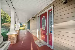 555 Barkley St, Elloree, SC 29047 - Photo 5