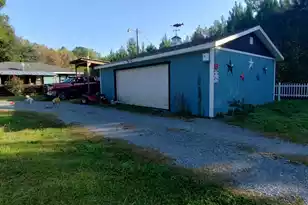 236 Julius Rd, Kingstree, SC 29556 - Photo 7