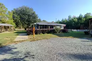 236 Julius Rd, Kingstree, SC 29556 - Photo 9