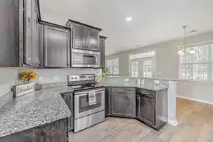 463 Foxbank Plantation Blvd, Moncks Corner, SC 29461 - Photo 7