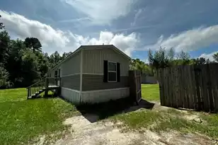 1106 Pontiac Dr, Manning, SC 29102 - Photo 5