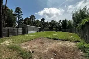 1106 Pontiac Dr, Manning, SC 29102 - Photo 7