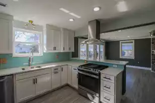 823 Jordan St, Charleston, SC 29412 - Photo 11