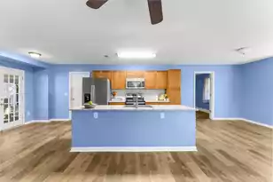 300 Logan Dr, Summerville, SC 29483 - Photo 9