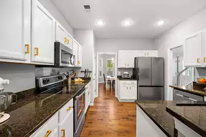 3269 Beaconsfield Road, Mount Pleasant, SC 29466 - Photo 13