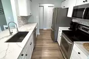 309 Flagstone Dr, Myrtle Beach, SC 29588 - Photo 5