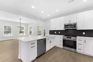 602 Sleepy Hollow Ct, Summerville, SC 29483 - Photo 11