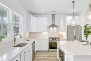 637 Laurel Street N, Summerville, SC 29483 - Photo 21