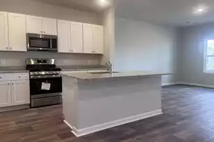 391 Tiliwa St, Summerville, SC 29486 - Photo 5