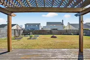 539 Holiday Dr, Summerville, SC 29483 - Photo 27