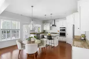 1437 Scotts Creek Cir, Mount Pleasant, SC 29464 - Photo 11