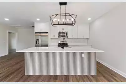 2136 Commander, North Charleston, SC 29405 - Photo 7