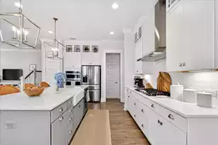 2897 Eddy Dr, Mount Pleasant, SC 29466 - Photo 11