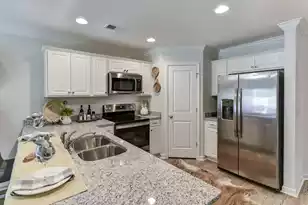 226 Central Creek Dr, Goose Creek, SC 29445 - Photo 5