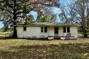 952 Gausetown Rd, Kingstree, SC 29556 - Photo 1