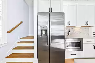 52 Aiken St, Charleston, SC 29403 - Photo 11
