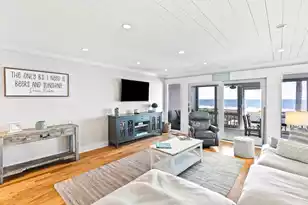 6400 Palmetto Dr, Isle Of Palms, SC 29451 - Photo 11