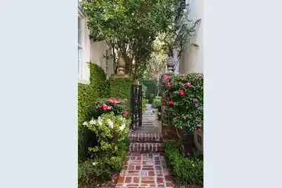 32 Wentworth Street, Charleston, SC 29401 - Photo 5