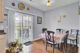 212 Congaree River Dr, Summerville, SC 29485 - Photo 9