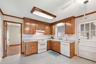 109 Hampton Ave, Goose Creek, SC 29445 - Photo 11