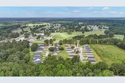 1307 Warrens Way, Manning, SC 29102 - Photo 9