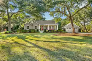 5323 Peerless Pl Dr, Wadmalaw Island, SC 29487 - Photo 13